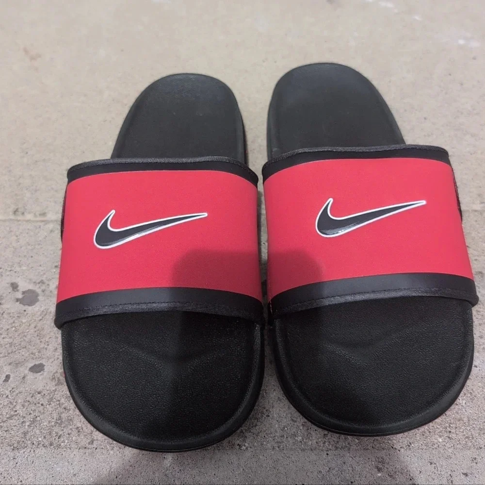 Nike comfortable slide
